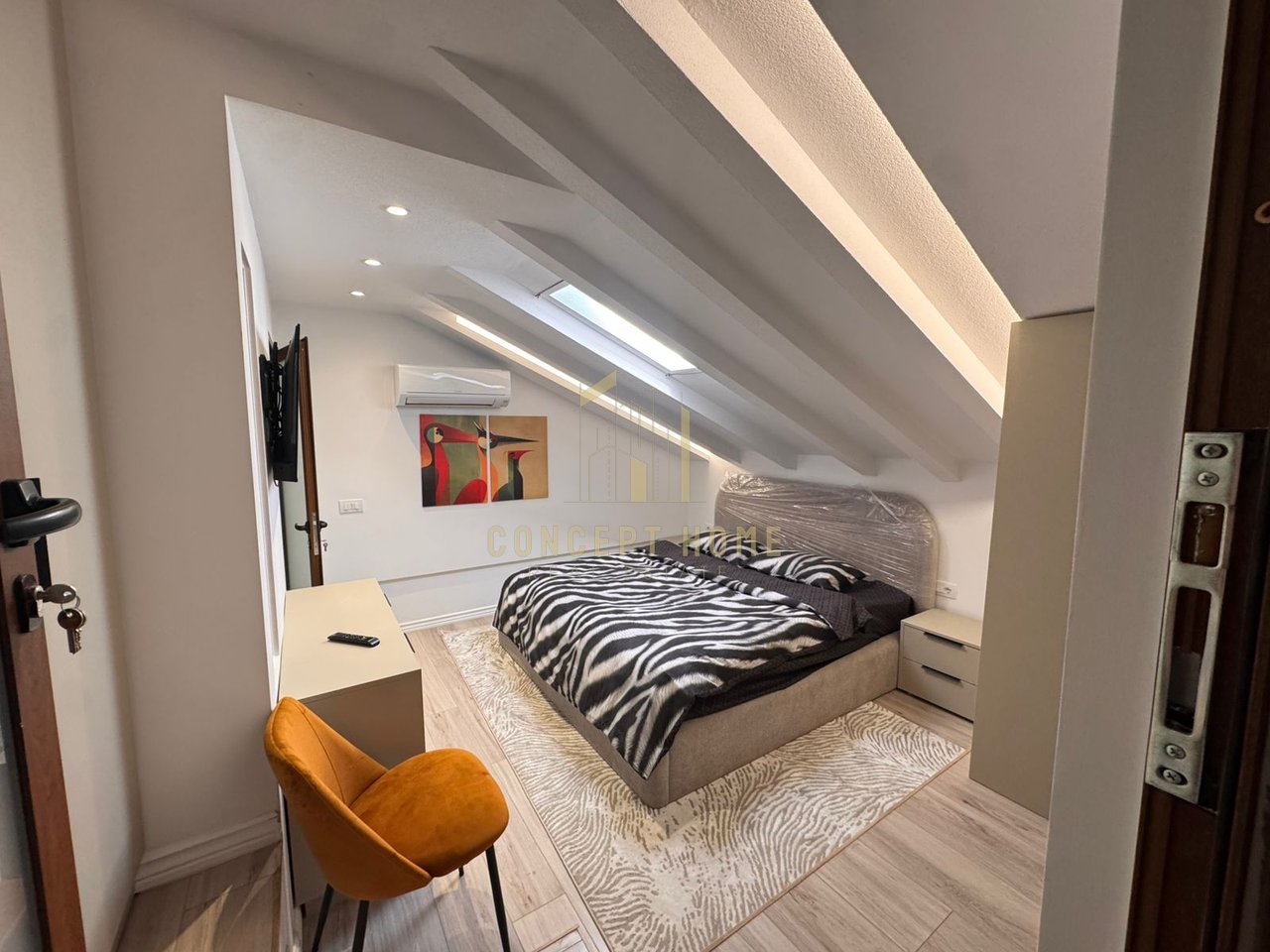 Duplex 1+1+2 for rent on Rruga e Dibres
