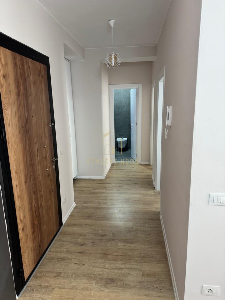 Jepet me qira  apartament 2+1 tek Univers City