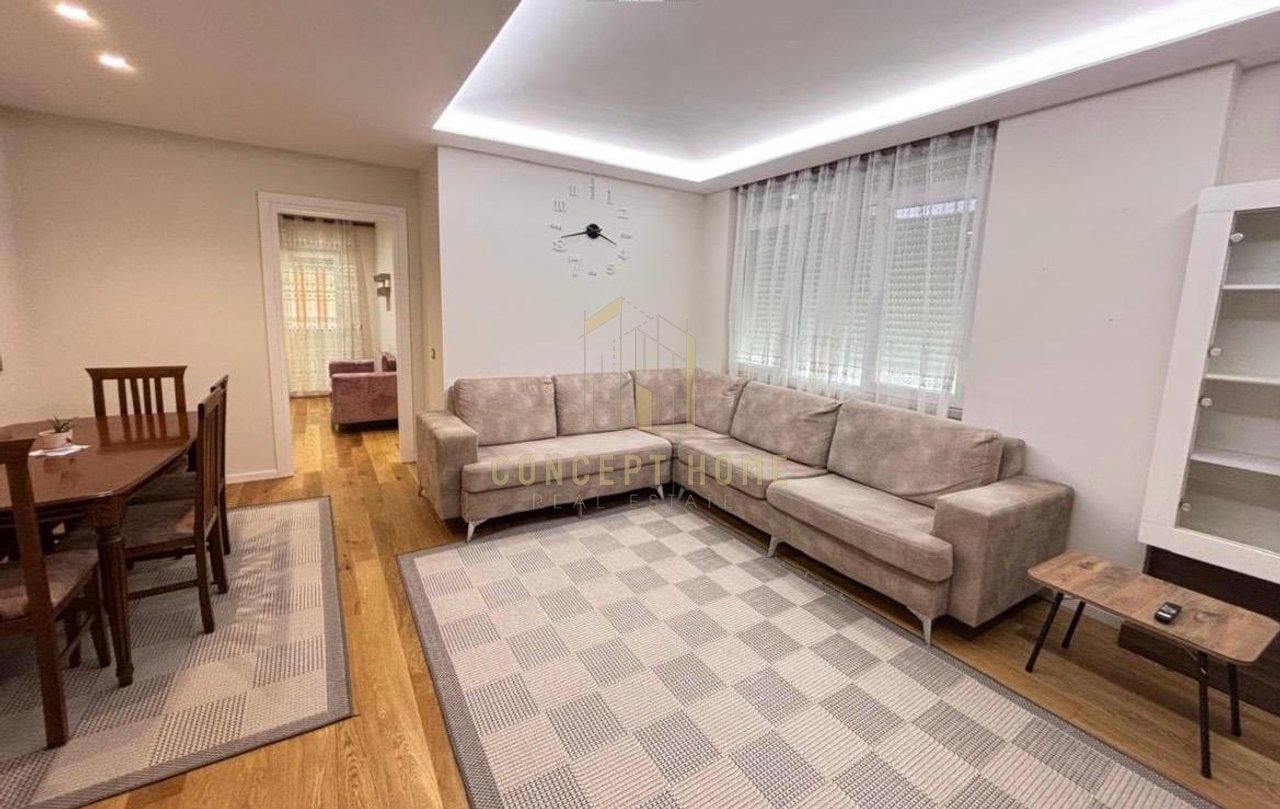 Apartament 3+1 me qera - Xhamllik