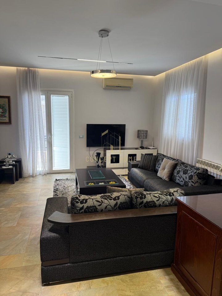 Apartament 1+1 Me Qira në Rruga e Elbasanit, Tiranë - 650€ | 95 m²