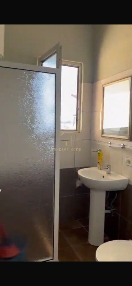 Appartamento 1+1 in Affitto a Kodra e Priftit, Tirana - 350€ | 85 m²
