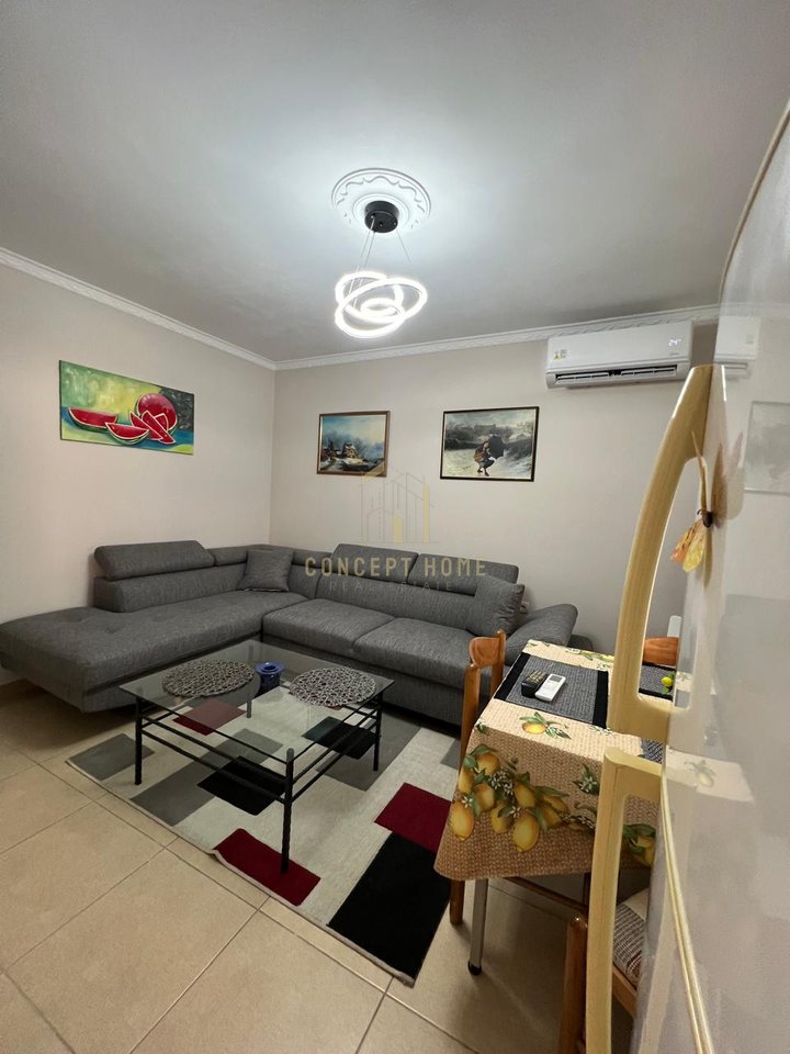 Jepet me qera apartment 2+1 tek Rruga e Durresit