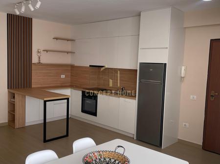 Shitet apartament 1+1 ne Golem.
