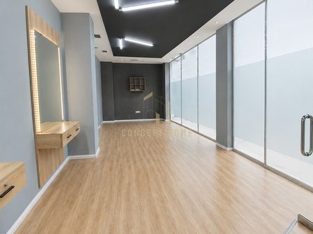 Negozio in affitto a Komuna e Parisit, Tirana - 1200€ | 70 m²