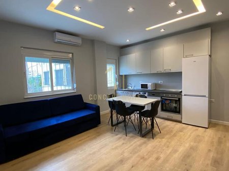 Apartament 1+1 Me Qira në 21 Dhjetori, Rruga Muhamet Gjollesha, Tiranë - 550€ | 60 m²
