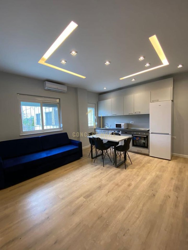 Apartament 1+1 Me Qira në 21 Dhjetori, Rruga Muhamet Gjollesha, Tiranë - 550€ | 60 m²