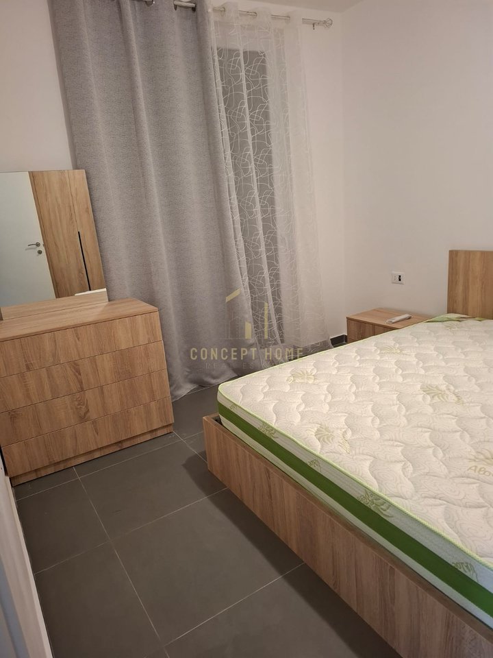 A 3+1 apartment is for rent on 5 Maji Street.