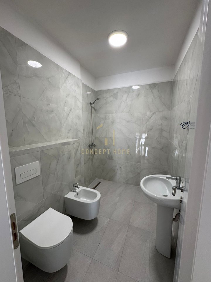 2+1+2 apartment for rent in Astir