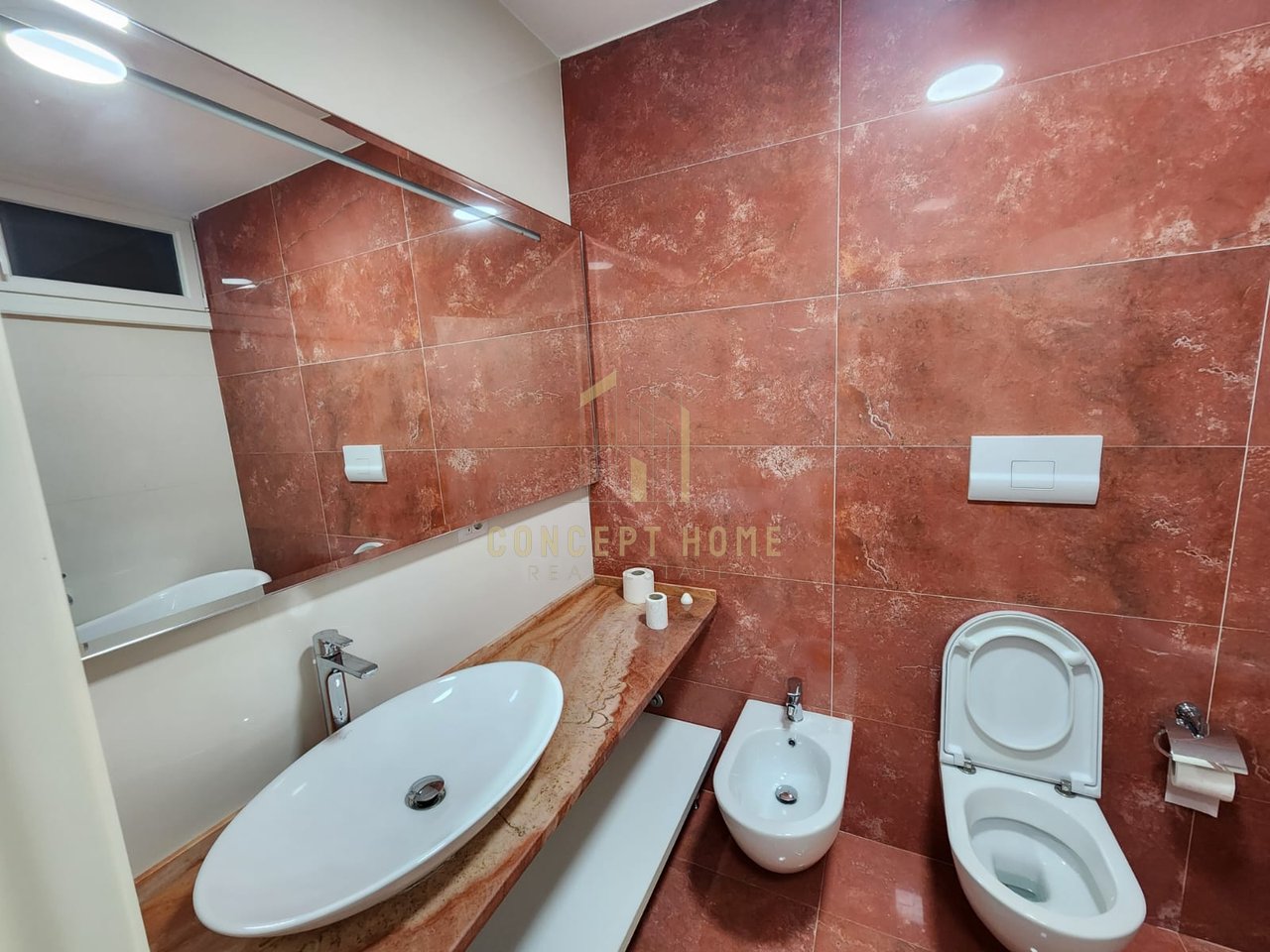🏡 Vilë moderne me qira në Long Hill Residence, Lundër