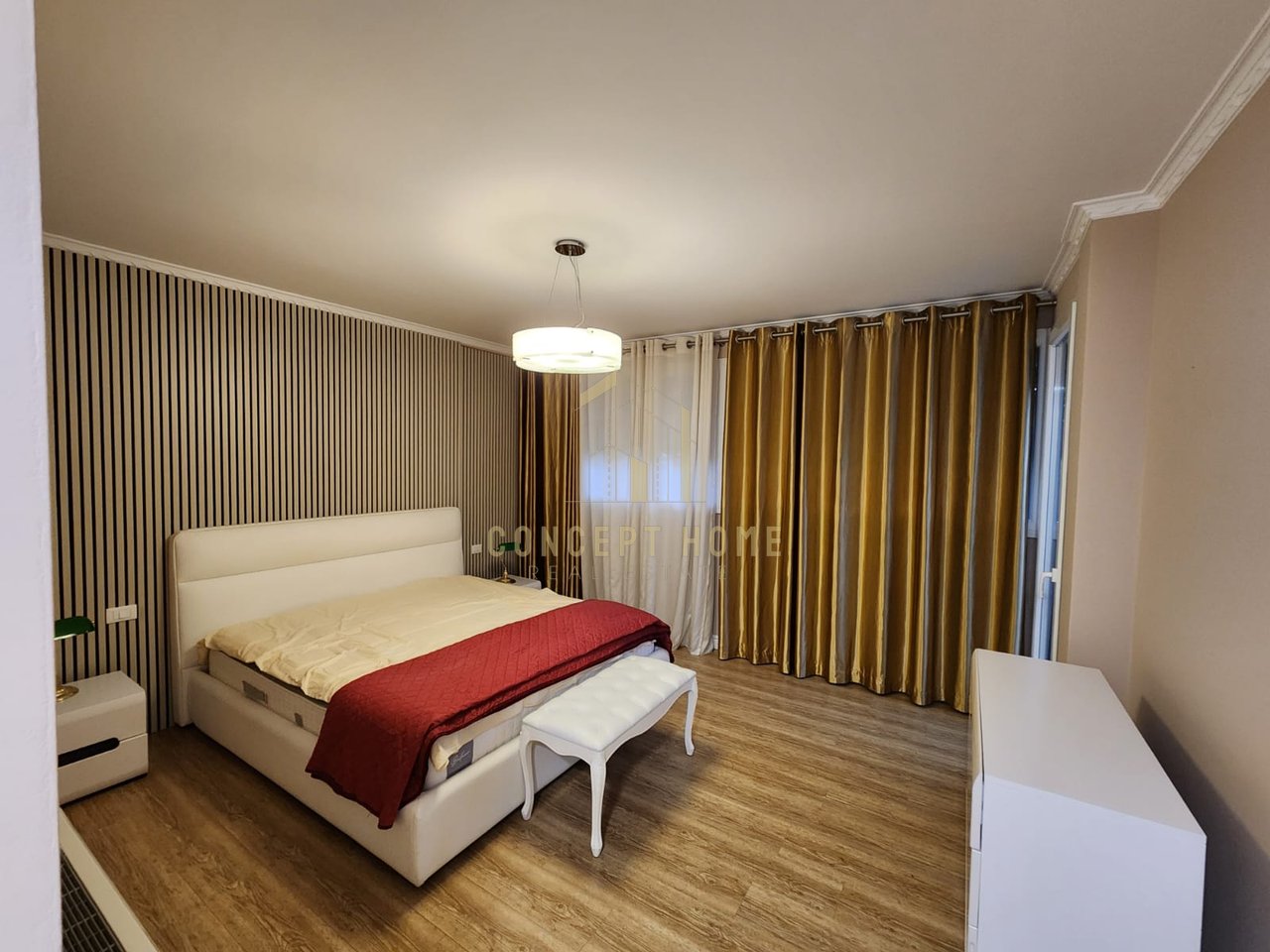 🏡 Vilë moderne me qira në Long Hill Residence, Lundër