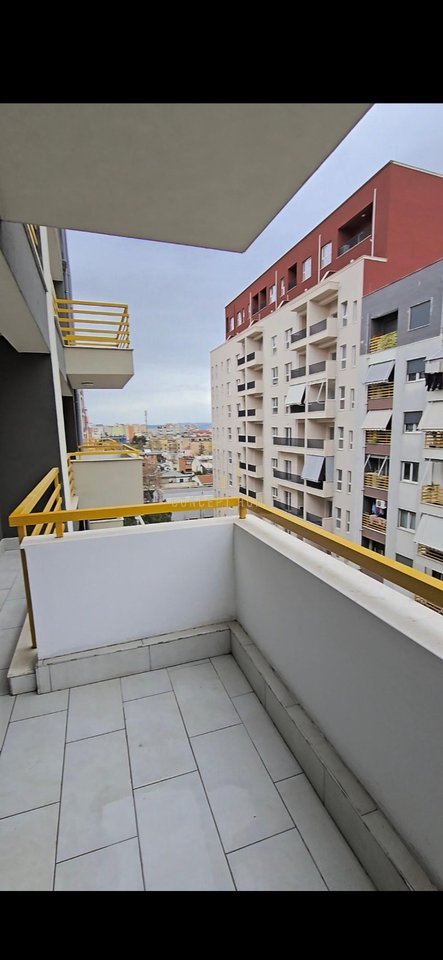 Jepet me qera Apartament 1+1 ne Laprake.
