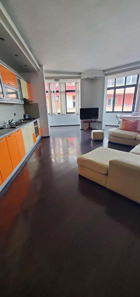 2+1 apartment for rent in Kodra e Diellit