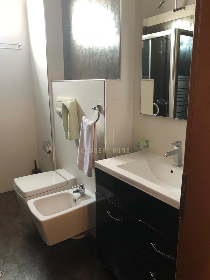 Jepet apartament 2+1 me qera te Rruga e Dibres