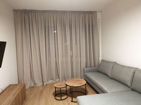 Jepet me qera apartament 1+1 ne Rrugen 5 Maj