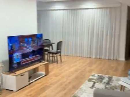 Jepet me qera Apartament 1+1 ne Paskuqan