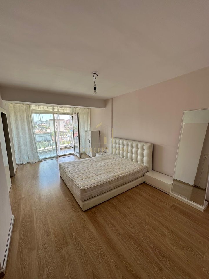 Jepet me qera Apartament 2+1 ne Laprake