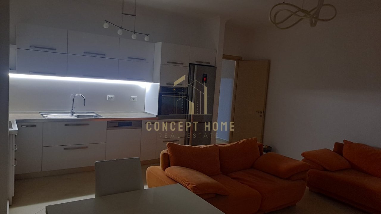 2+1 apartment for sale near the Artificial Lake.