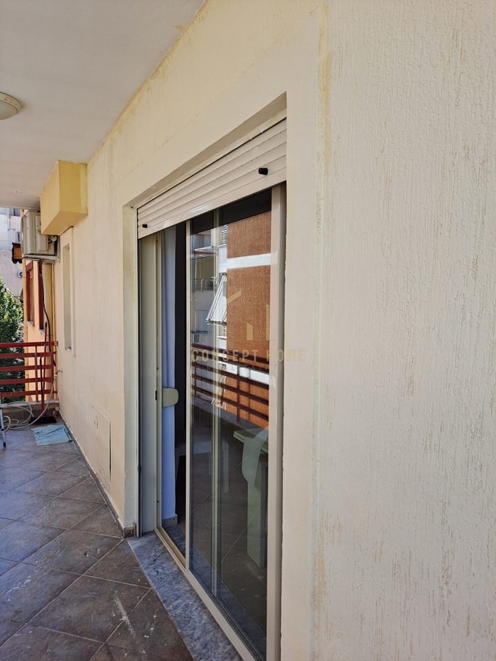 2+1 apartment for sale near the Artificial Lake.