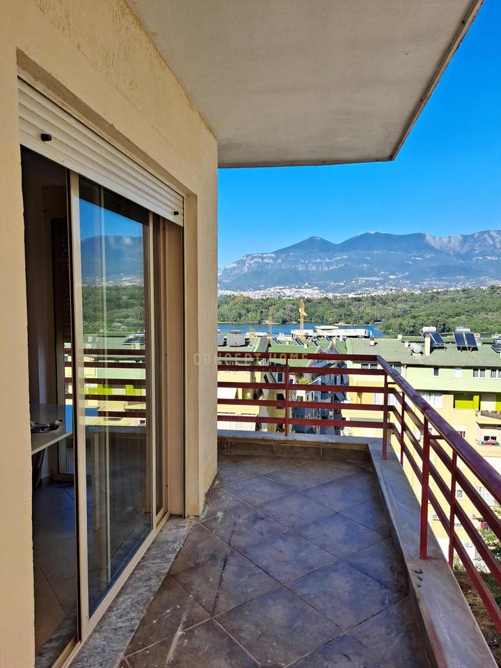 2+1 apartment for sale near the Artificial Lake.