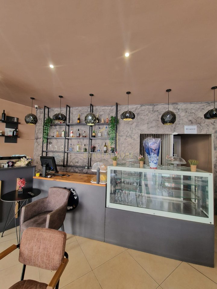 Shitet Biznes Bar Kafe, Pasticeri ne Astir, Kati 0, 20,000€ / 191 m2