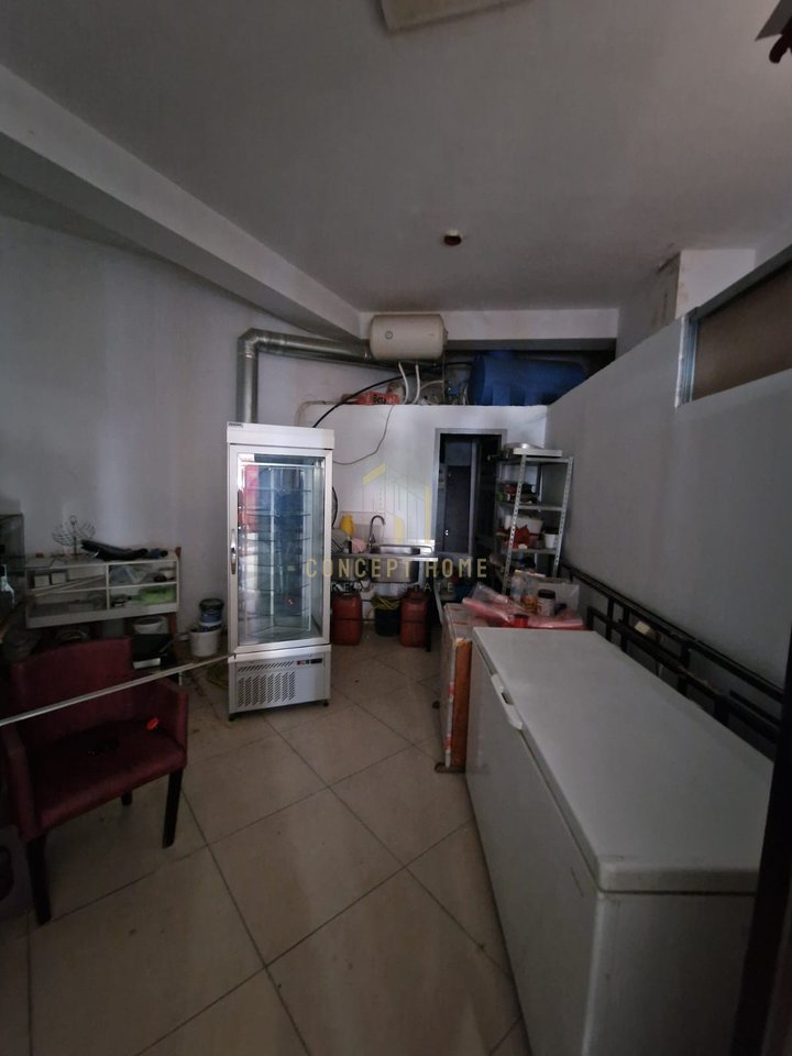 Shitet Biznes Bar Kafe, Pasticeri ne Astir, Kati 0, 20,000€ / 191 m2