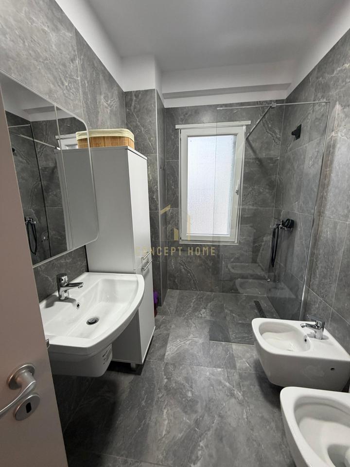 Jepet me qera Apartament 1+1+Post Parkimi tek Univers City