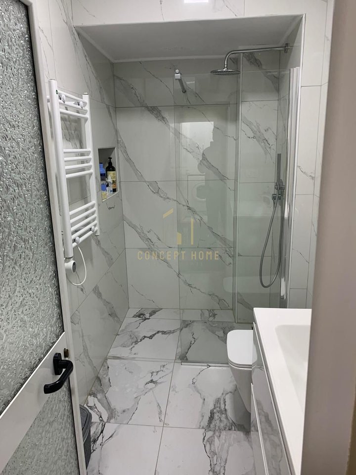 Jepet me qera Apartamenti 1+1 tek Rruga Bardhyl