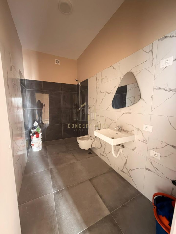 Shitet apartament 1+1 ne Sauk ,Tirana Porta e Re