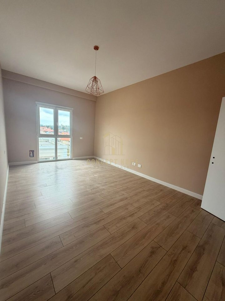 Shitet apartament 1+1 ne Sauk ,Tirana Porta e Re