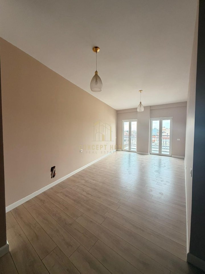 Shitet apartament 1+1 ne Sauk ,Tirana Porta e Re
