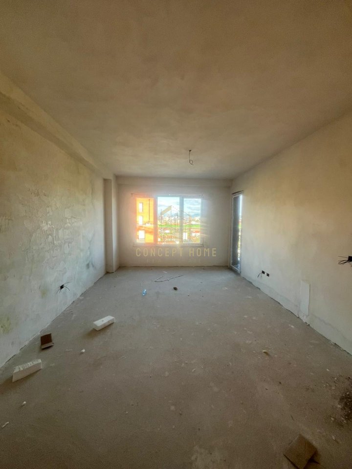 Shitet Apartament 1+1 ne Paskuqan