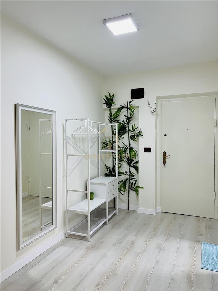 Shitet Apartament 1+1 tek Stadiumi Dinamo
