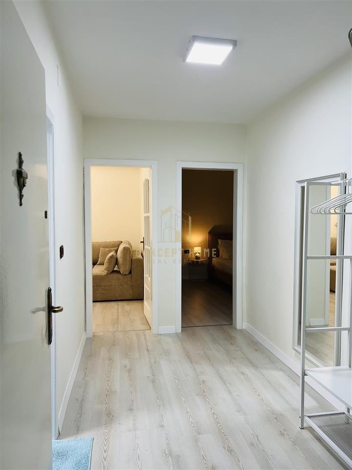 Shitet Apartament 1+1 tek Stadiumi Dinamo
