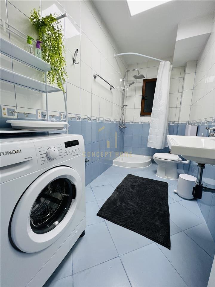 Shitet Apartament 1+1 tek Stadiumi Dinamo