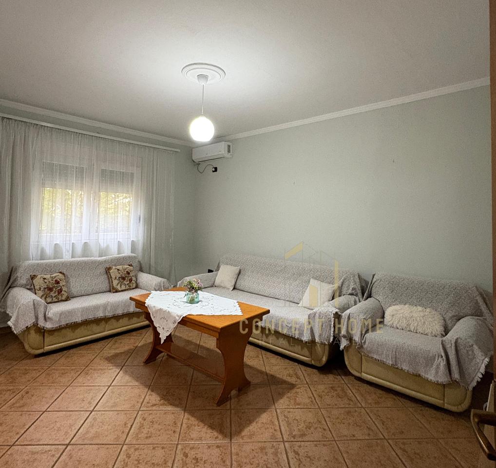 Apartment 1+1 for rent in Laprak/Price: 450000 Leke / Month