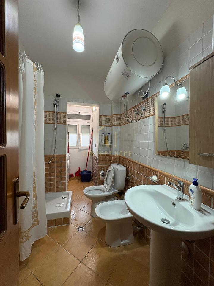 Apartment 1+1 for rent in Laprak/Price: 450000 Leke / Month