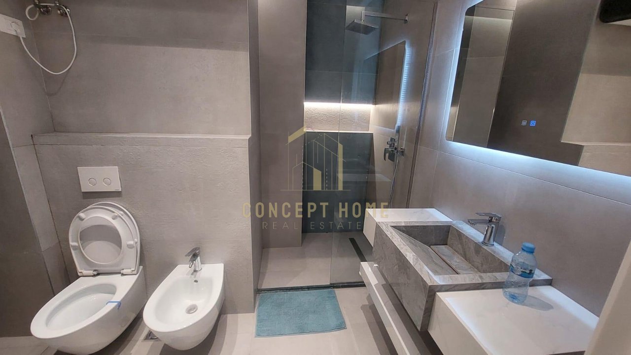1+1 Apartment for rent at Komuna e Parisit