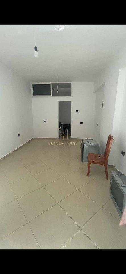 Space for Rent Near the Paris Commune, Tirana - 400€ | 30 m²