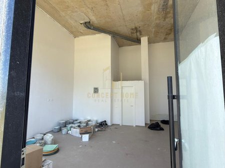 Business premises for rent at Bulevardi i Ri