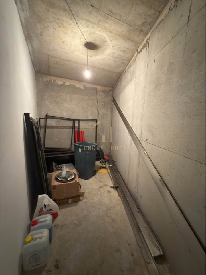 Business premises for rent at Bulevardi i Ri