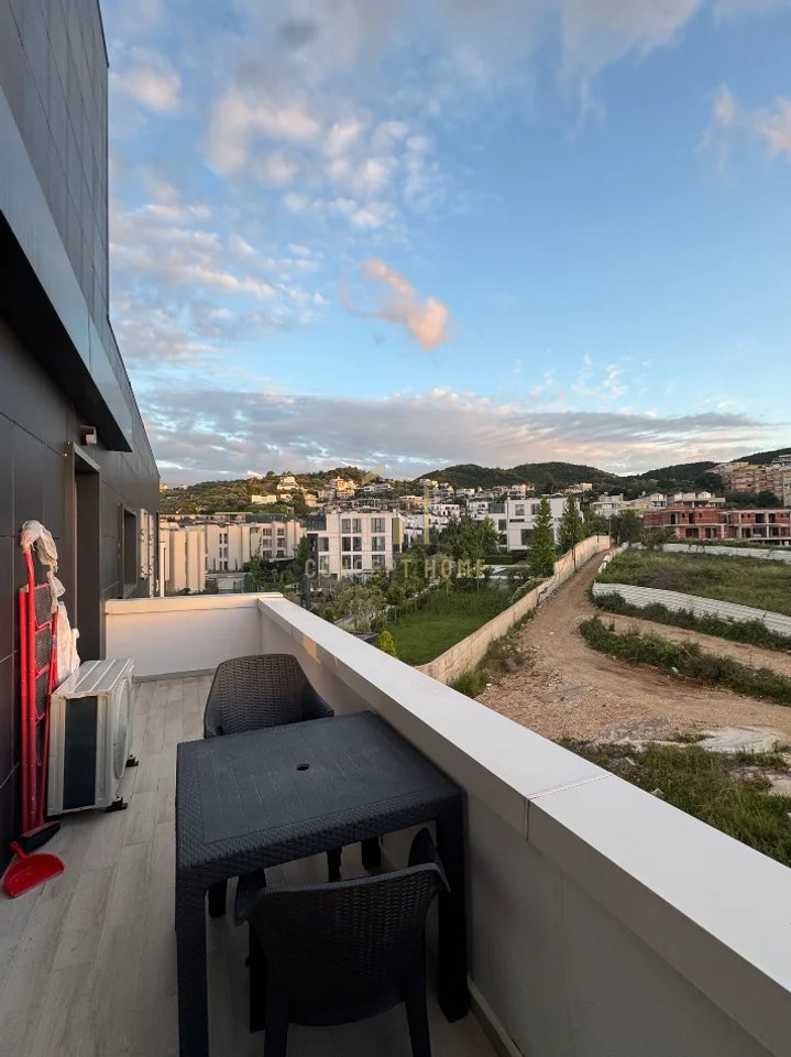 Apartament 1+1 me qera tek Liqeni i Thate.