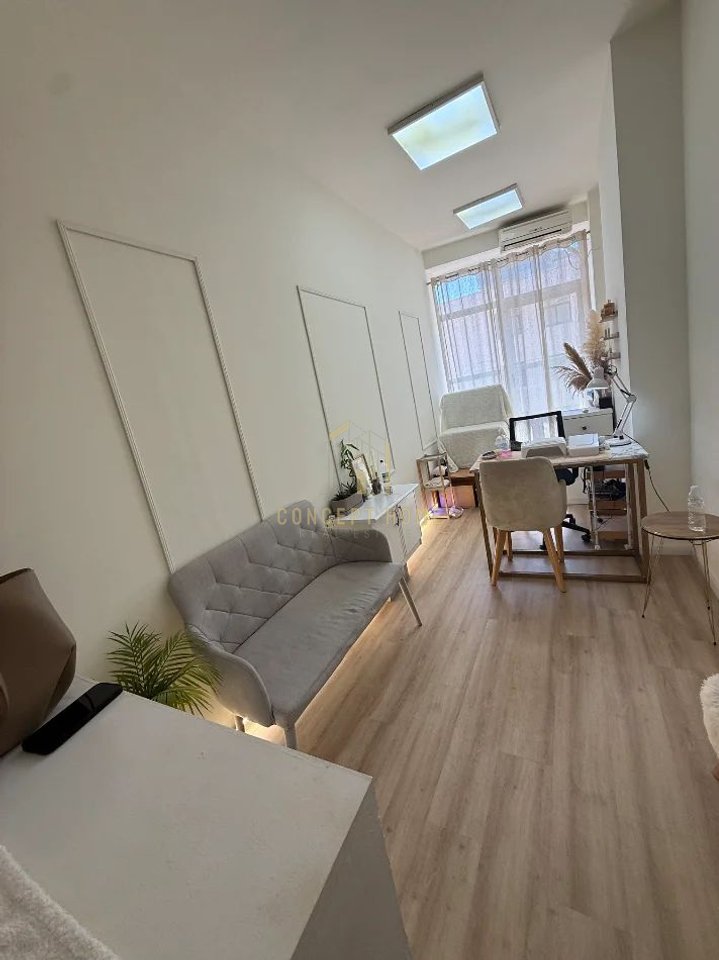 Business premises for rent for Aesthetics in Bllok.