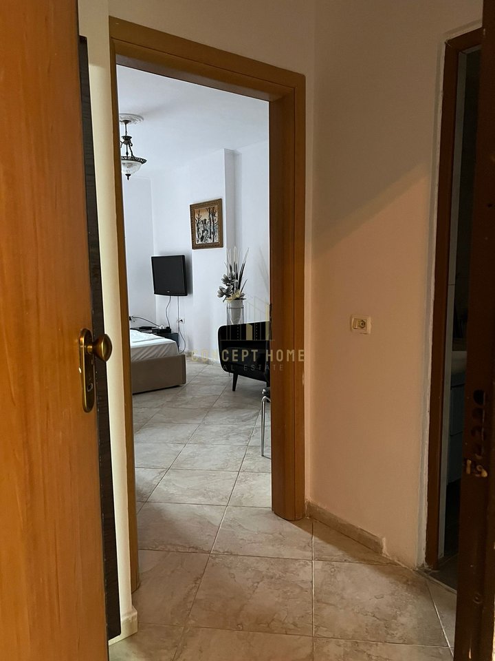 Garsoniere Me Qira në Rruga Barrikadave, Tiranë - 520€ | 45 m²
