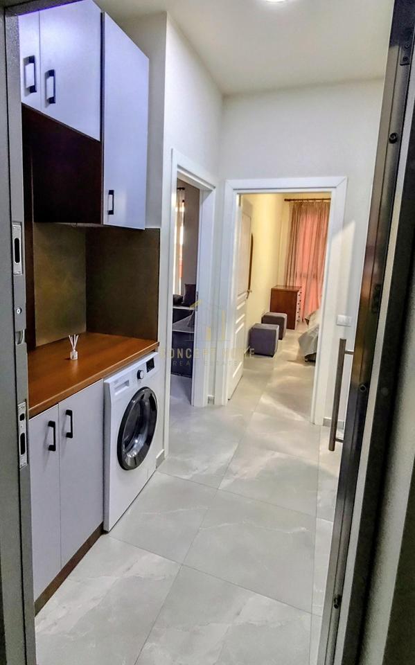Jepet apartament me qera 1+1 perballe QSUT-se (Kompleksi ASL)