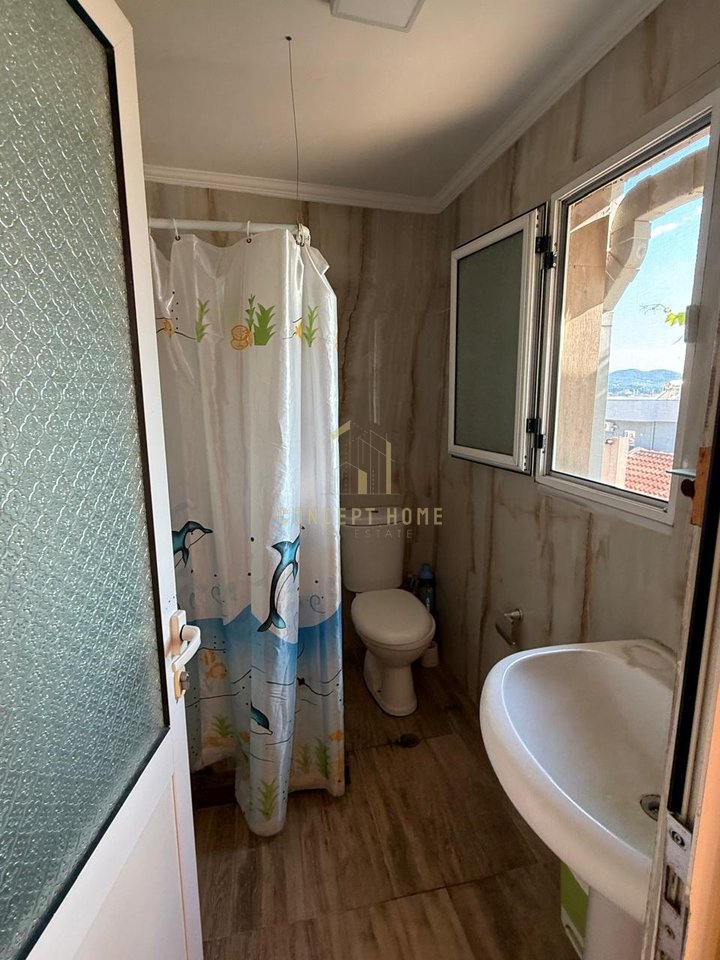 Jepet me qera Apartament 1+1 te Kodra Priftit/Cmimi: 35.000 leke / Muaj