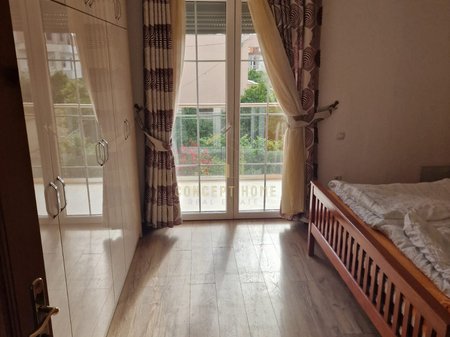 Appartamento 2+1 in affitto in Via 5 Maji, Tirana - 530€ | 100 m²