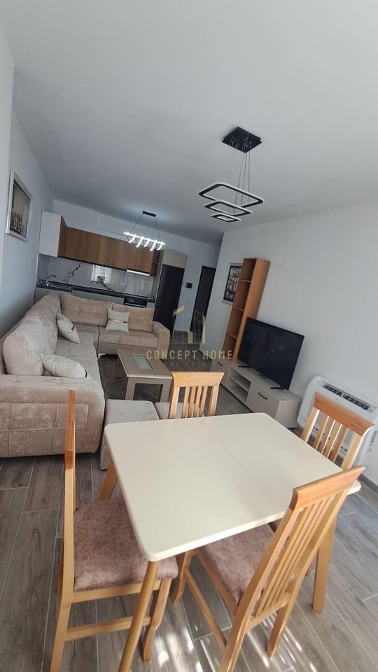 Jepet me qera apartament 1+1 ne Kamëz