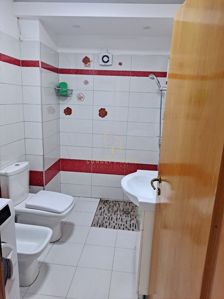Appartamento 2+1 in affitto in via Dibra.
