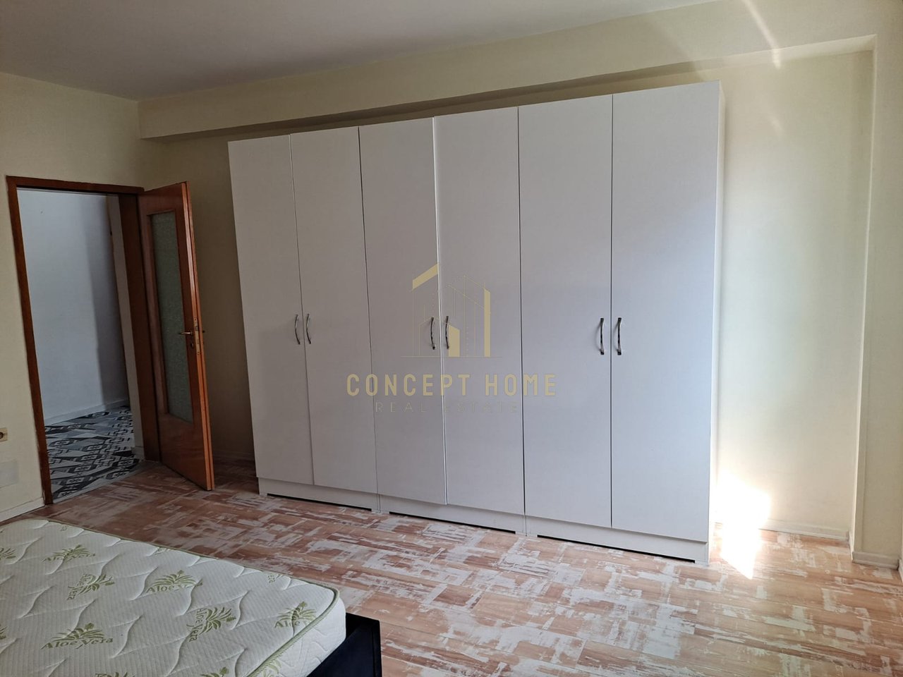 Appartamento 2+1 in affitto in via Dibra.