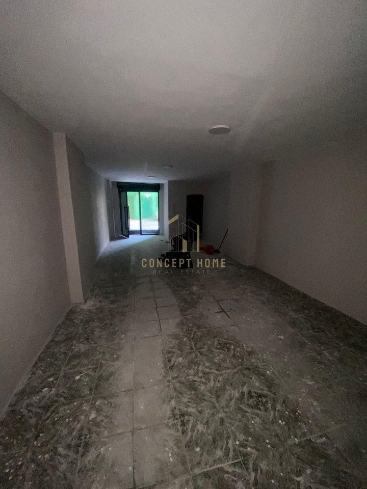 Negozio in affitto nel Comune di Parigi, Tirana - 600€ | 70 m²